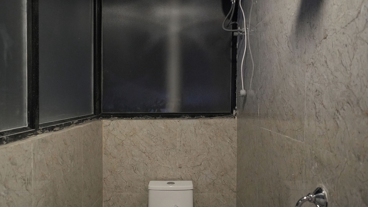 Photo of Bathroom in Manjidana Colony