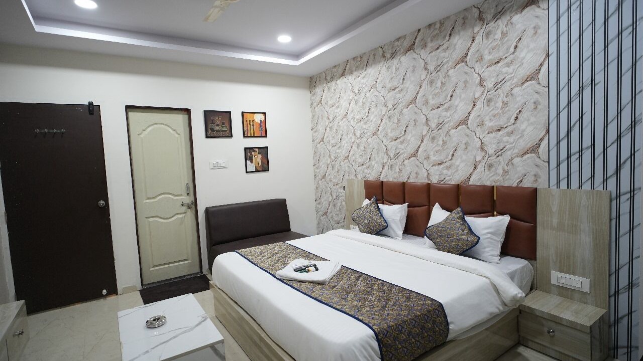 Photo of Bedroom in Manjidana Colony
