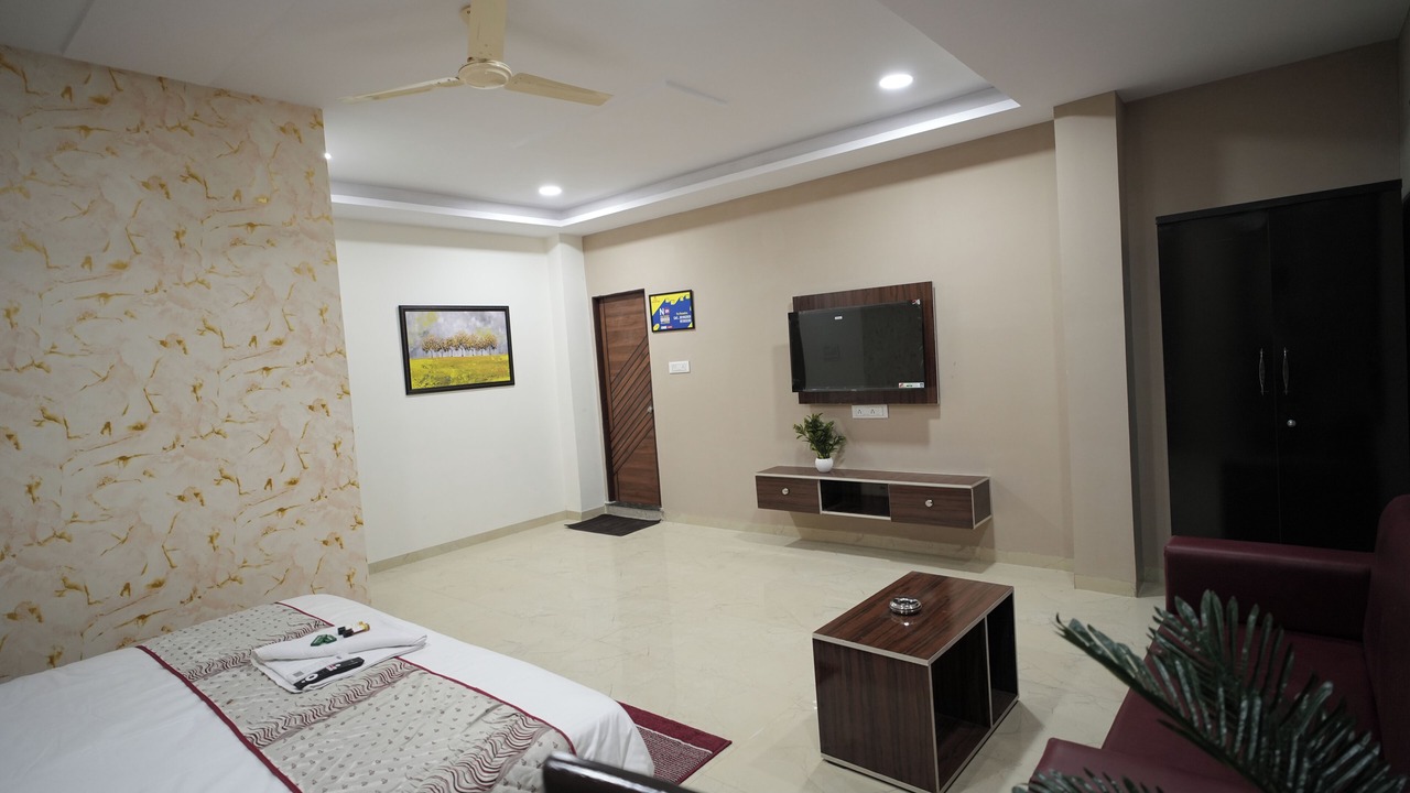 Photo of Bedroom in Manjidana Colony