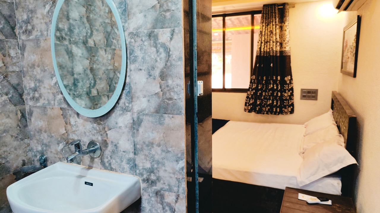 Photo of Bedroom in Alibaug