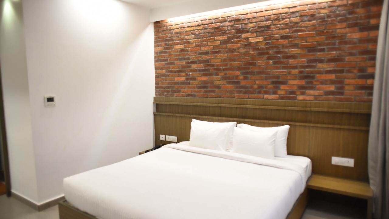 Photo of Bedroom in Teynampet