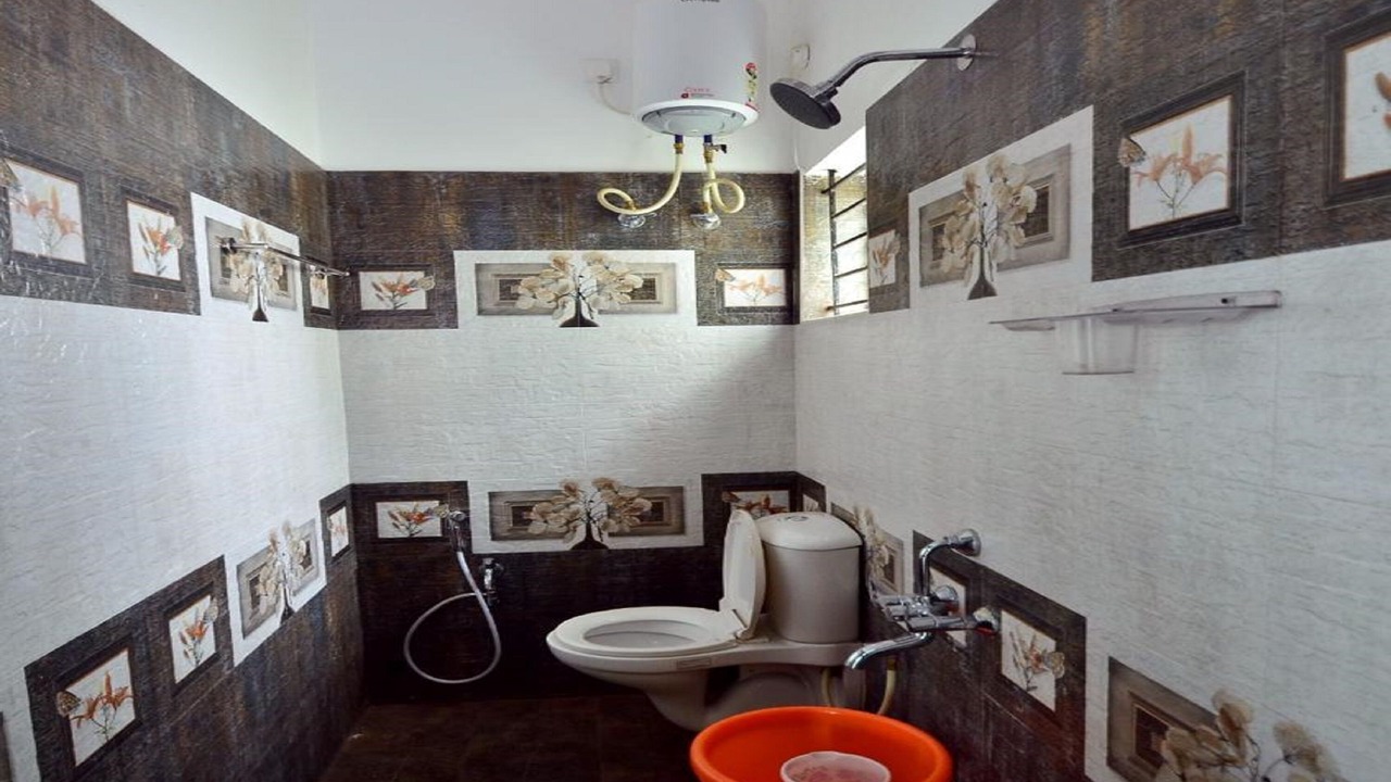 Photo of Bathroom in Thalayathimund