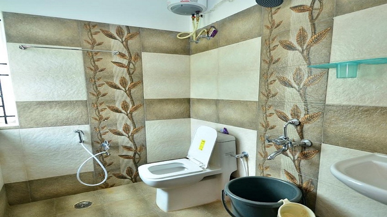 Photo of Bathroom in Thalayathimund