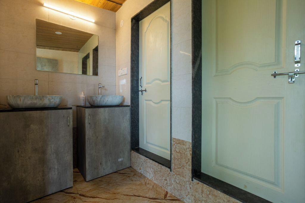 Photo of Bathroom in Ambavna