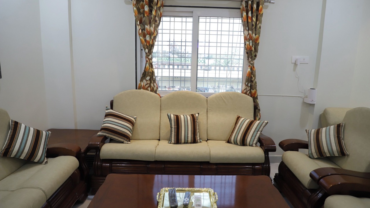 Photo of Livingroom in Sadar
