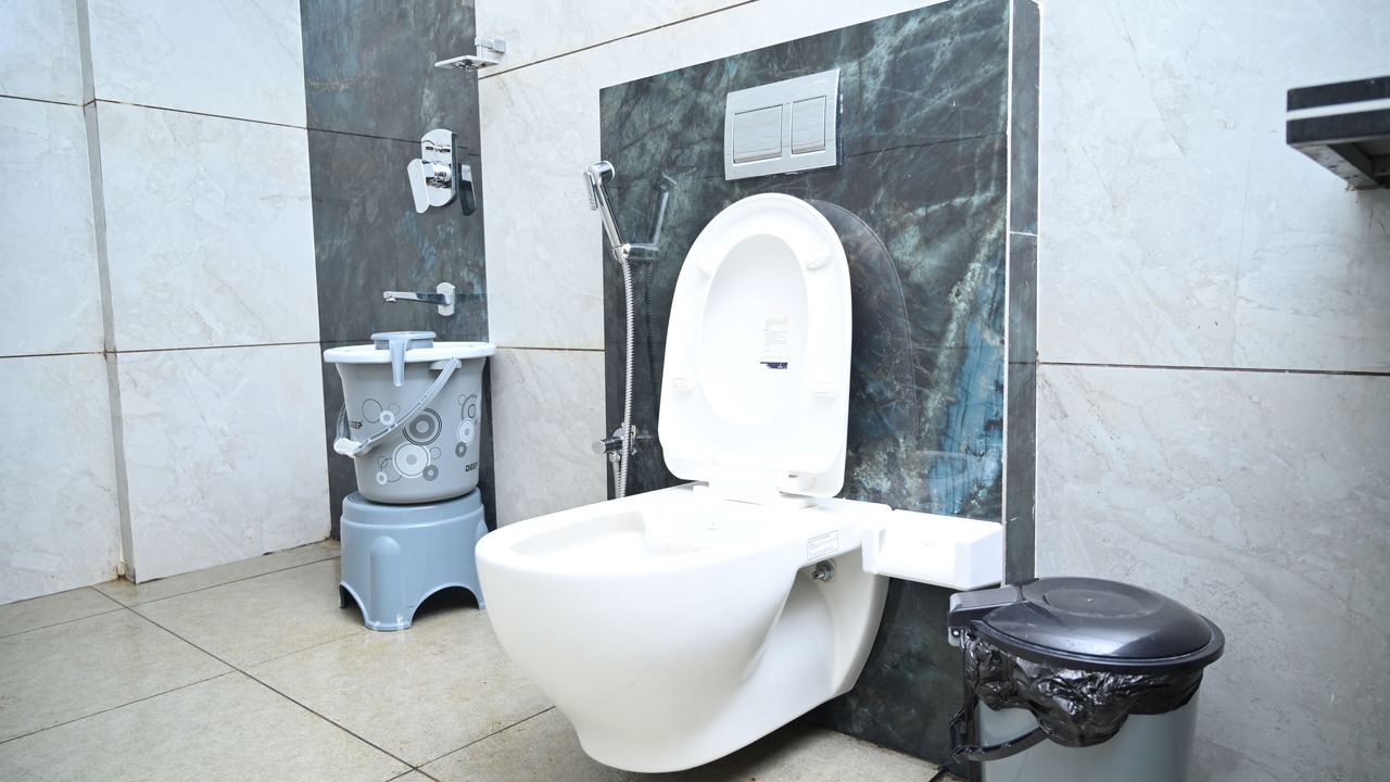 Photo of Bathroom in Murudeshwara