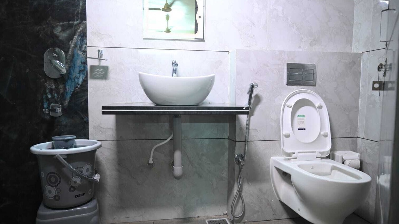 Photo of Bathroom in Murudeshwara
