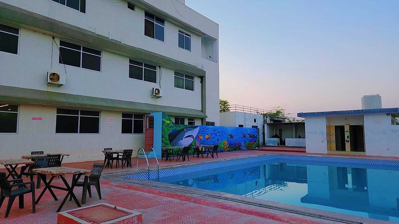 Photo of Outdoor in Menar