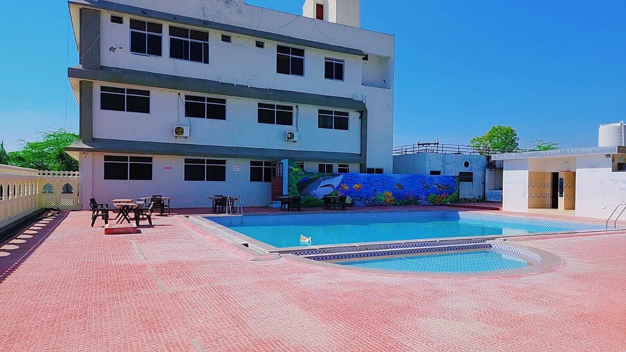 Photo of Outdoor in Menar