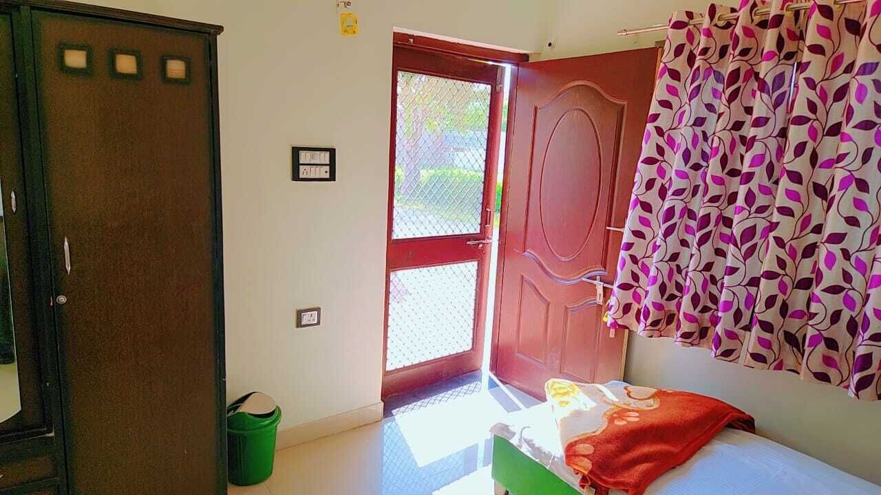 Photo of Outdoor in Menar