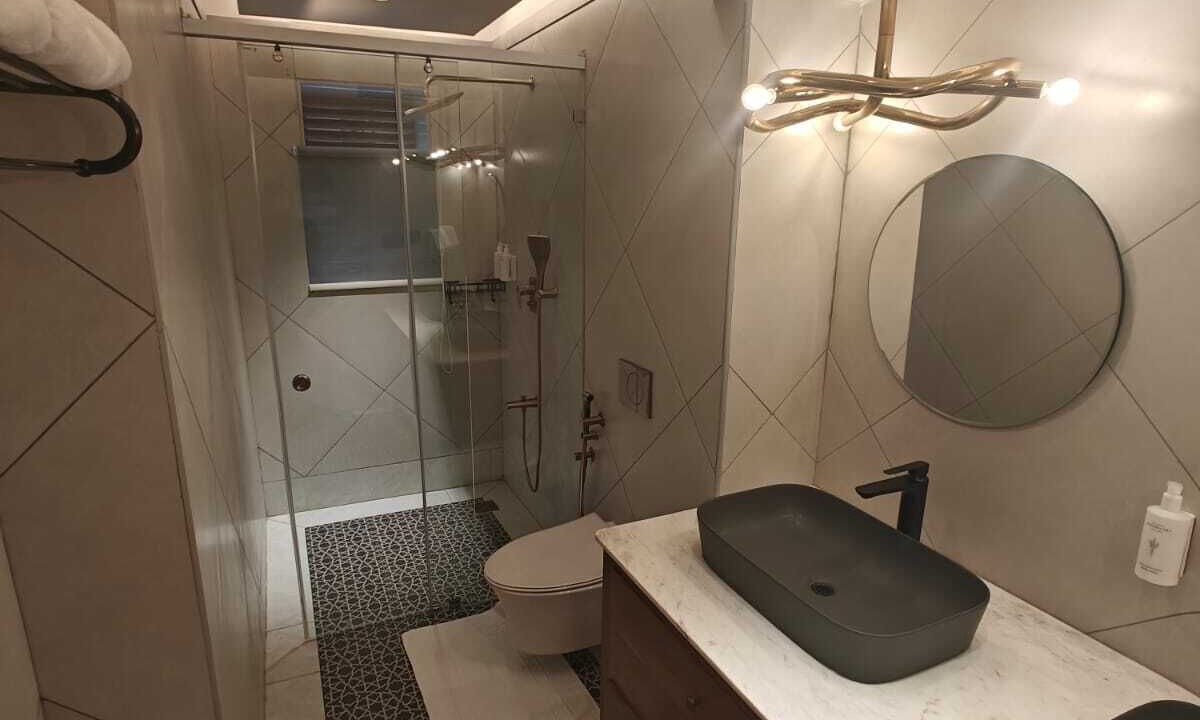 Photo of Bathroom in Ooty