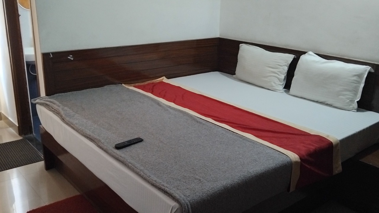 Photo of Bedroom in Kushalnagar