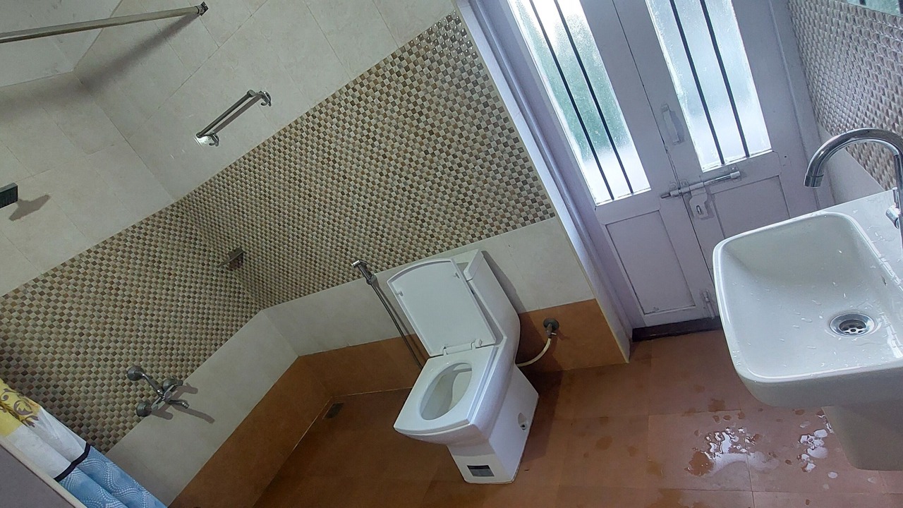 Photo of Bathroom in Vannarpet