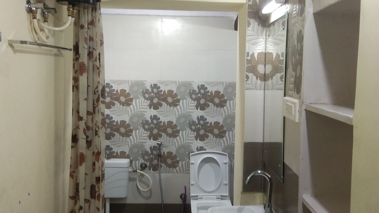 Photo of Bathroom in Vannarpet