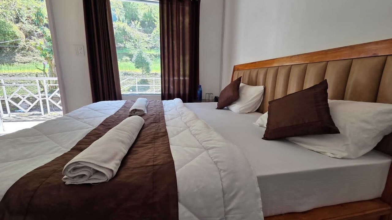 Photo of Bedroom in Narainkoti