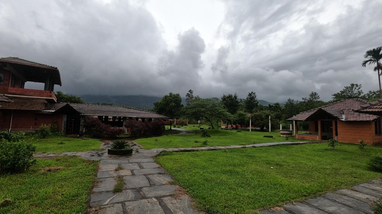 Photo of Outdoor in Kakabe