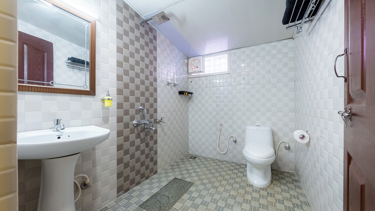 Photo of Bathroom in Suntikoppa