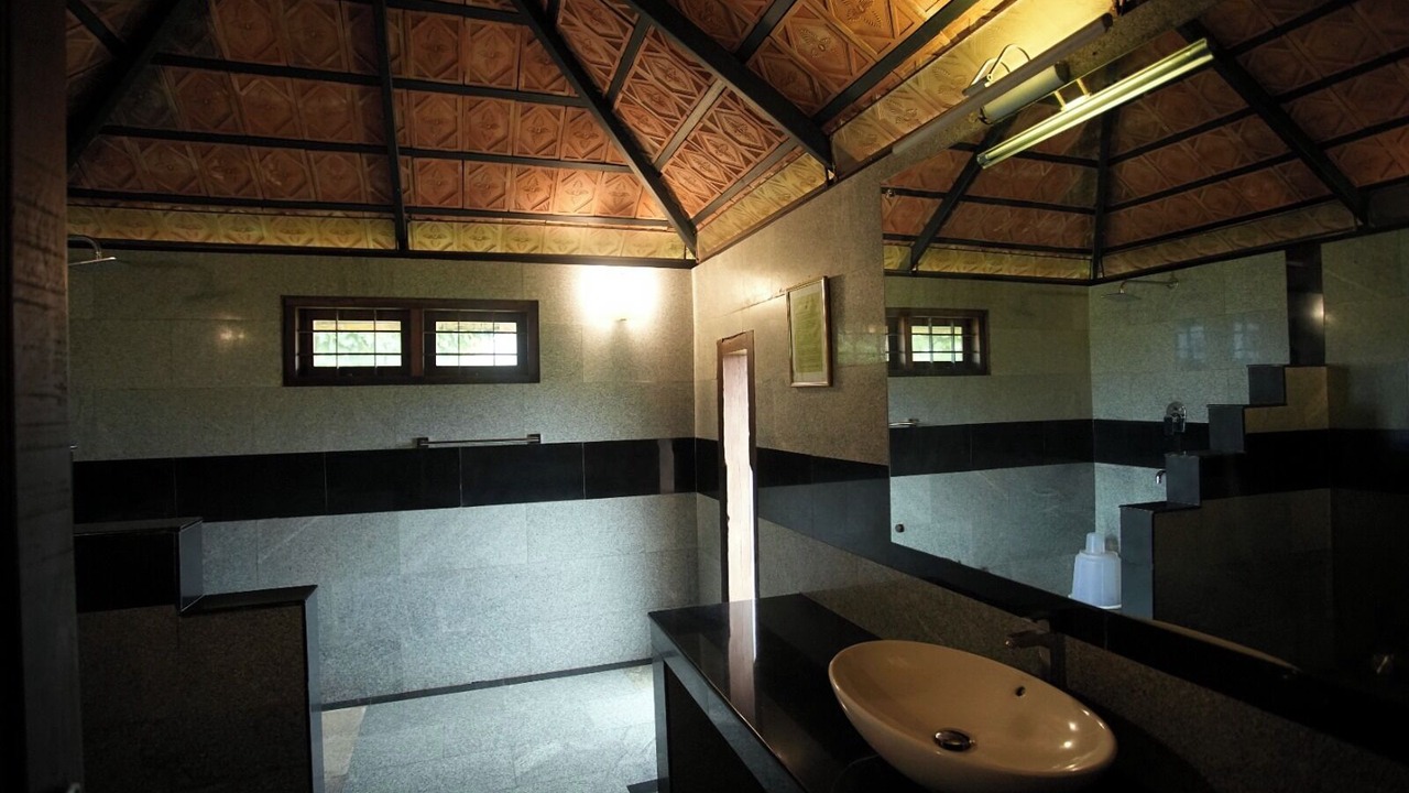 Photo of Bathroom in Elappara