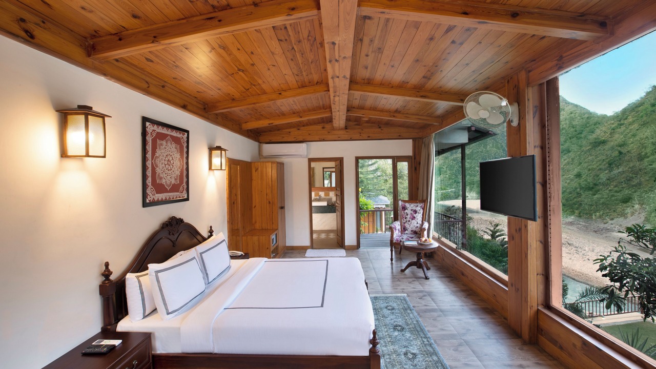 Photo of Bedroom in Amkholi