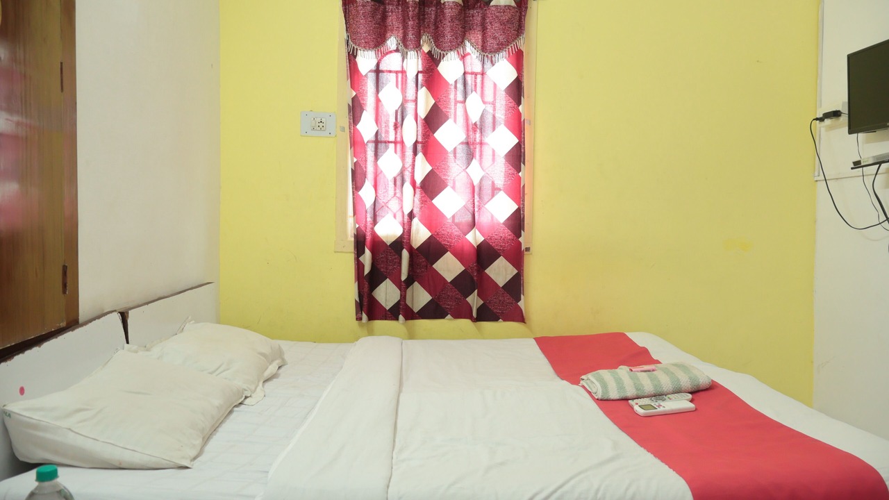 Photo of Bedroom in Salem