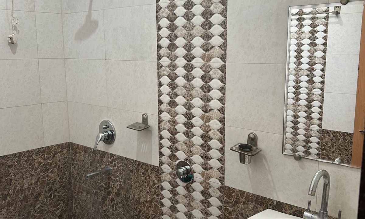 Photo of Bathroom in Itarsi