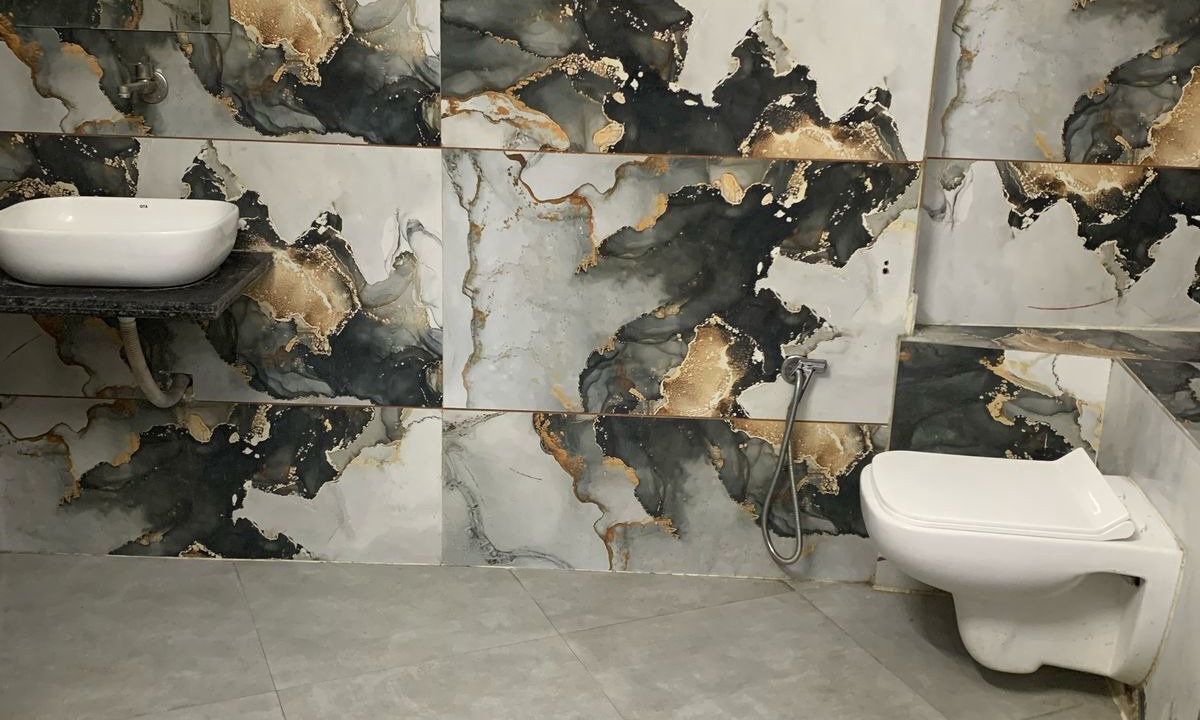 Photo of Bathroom in Ellis Bridge