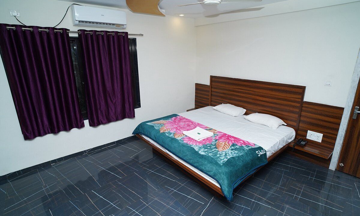Photo of Bedroom in Panchgani
