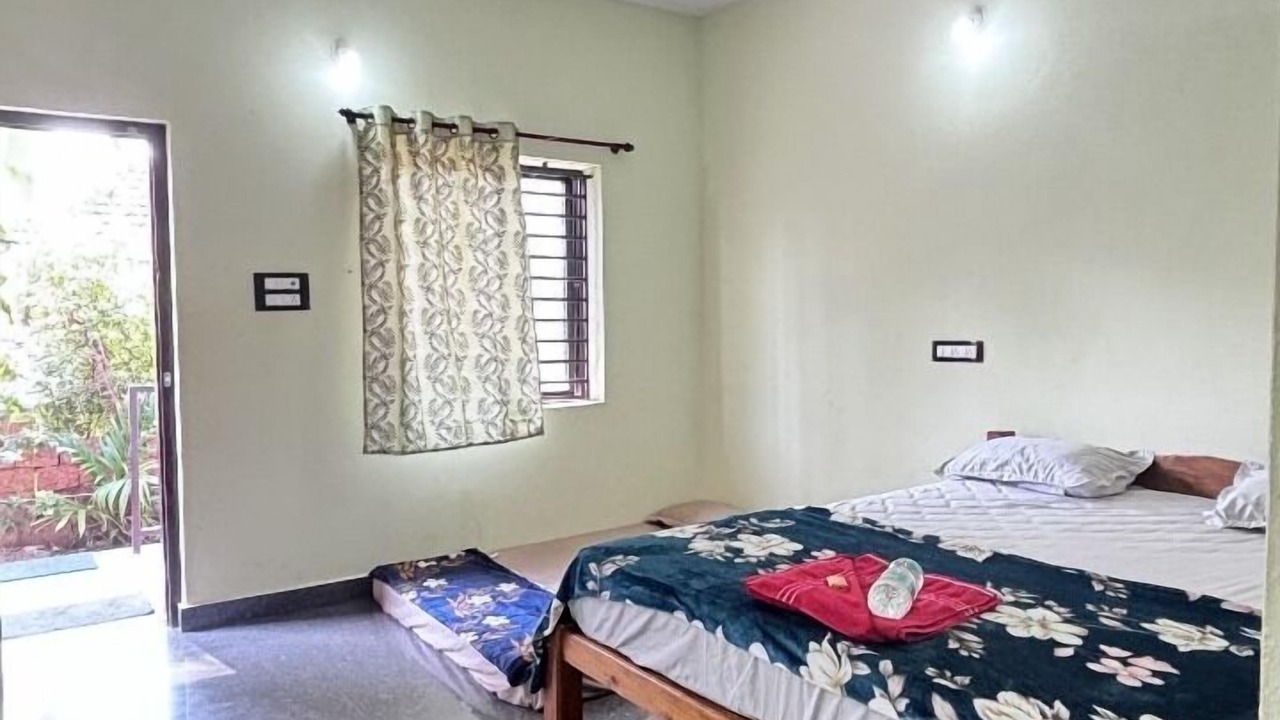 Photo of Bedroom in Hireguthi