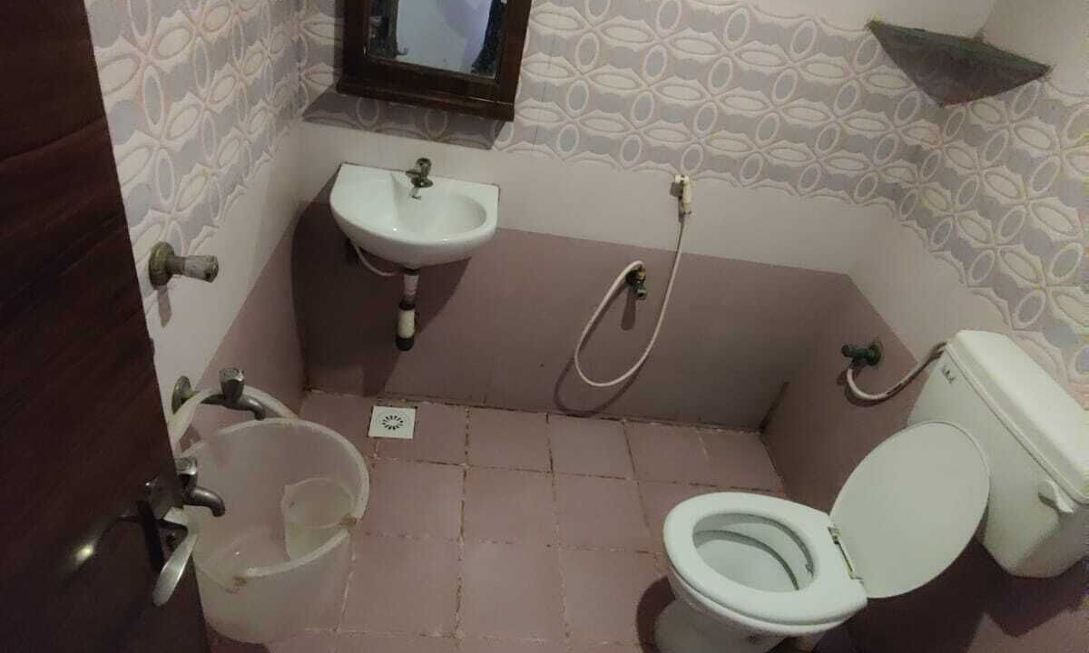 Photo of Bathroom in Triplicane