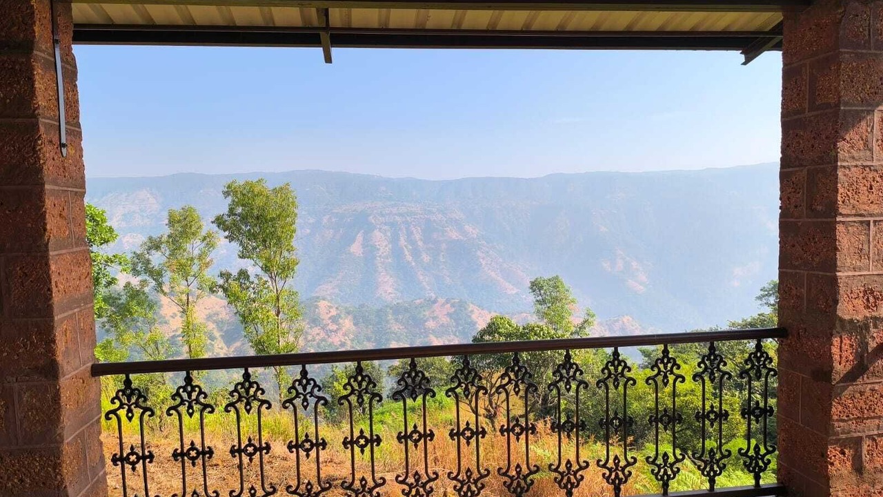 Photo of Bedroom in Mahabaleshwar