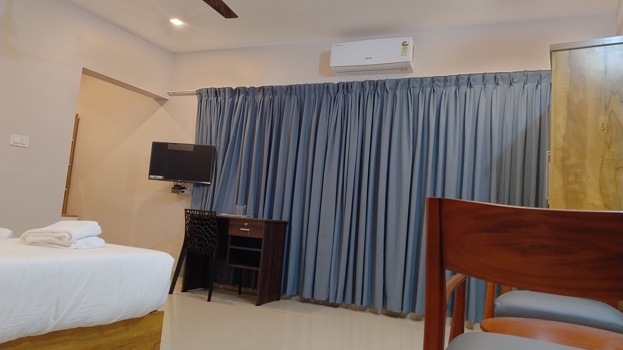 Photo of Bedroom in Thalassery