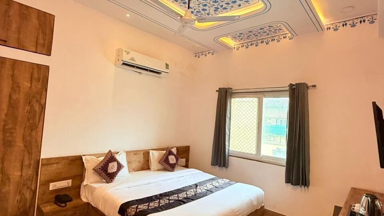 Photo of Bedroom in Shavri Colony