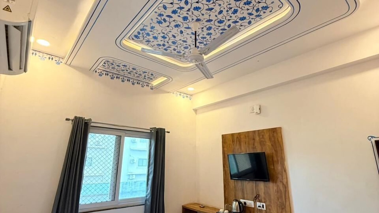 Photo of Bedroom in Shavri Colony