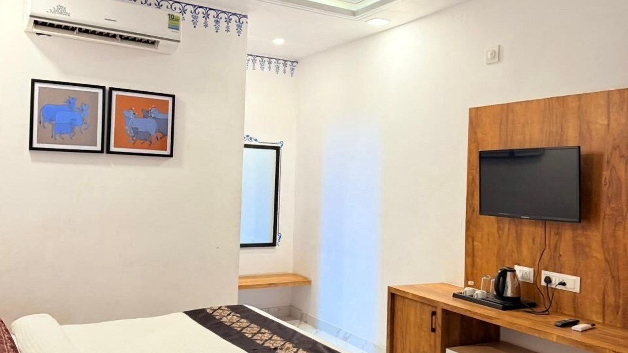 Photo of Bedroom in Shavri Colony