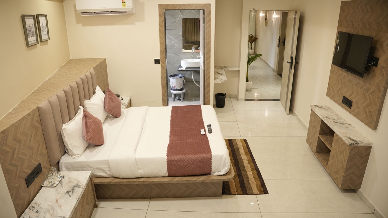 Photo of Bedroom in Palanpur