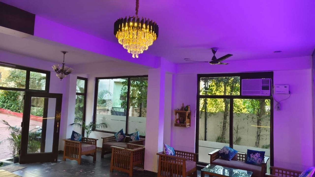 Photo of Outdoor in Garjia