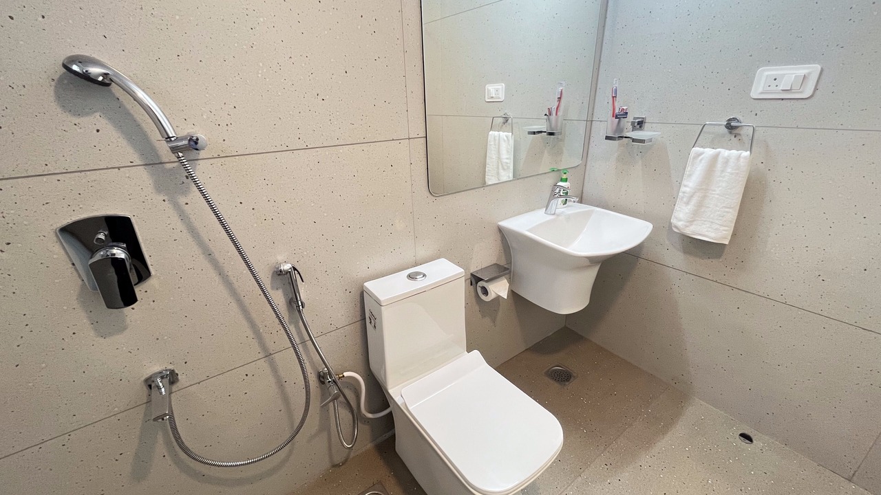 Photo of Bathroom in Kadubeesanahalli