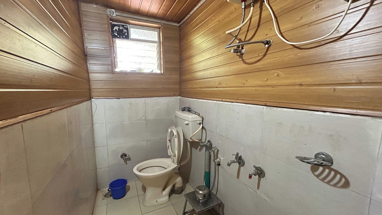 Photo of Bathroom in Ambavna
