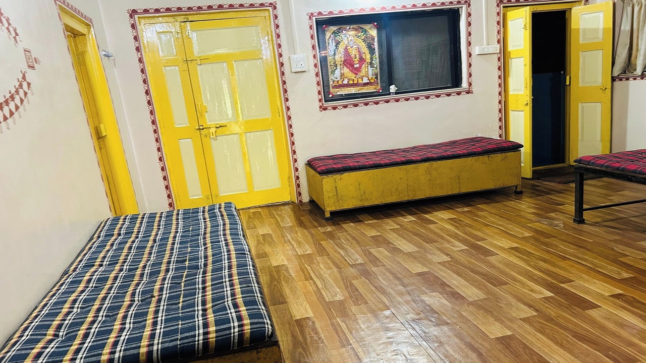 Photo of Others in Ambavna