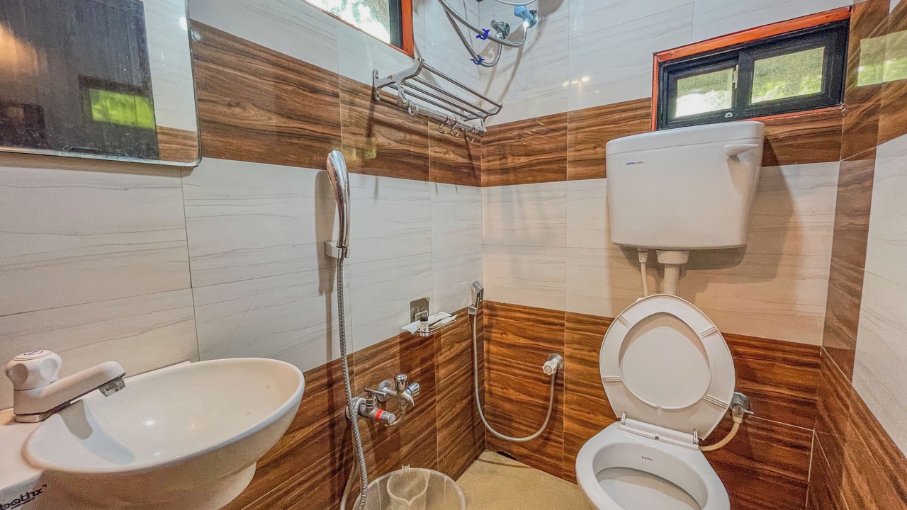 Photo of Bathroom in Pirmed