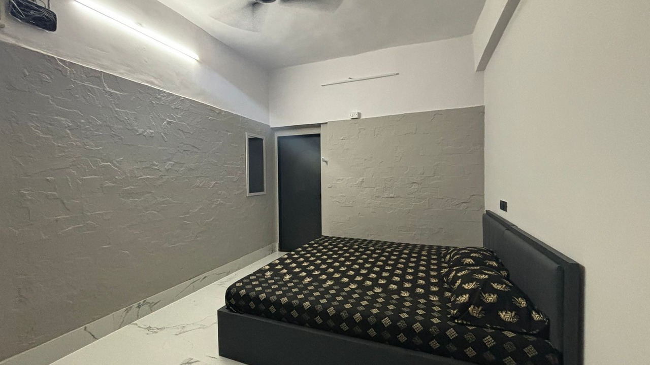Photo of Bedroom in J B Nagar