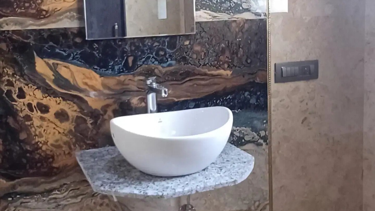Photo of Bathroom in Wai