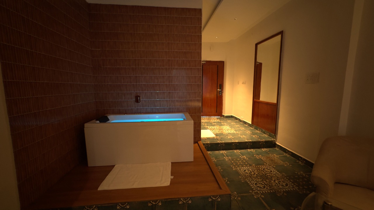 Photo of Bathroom in Mahabalipuram