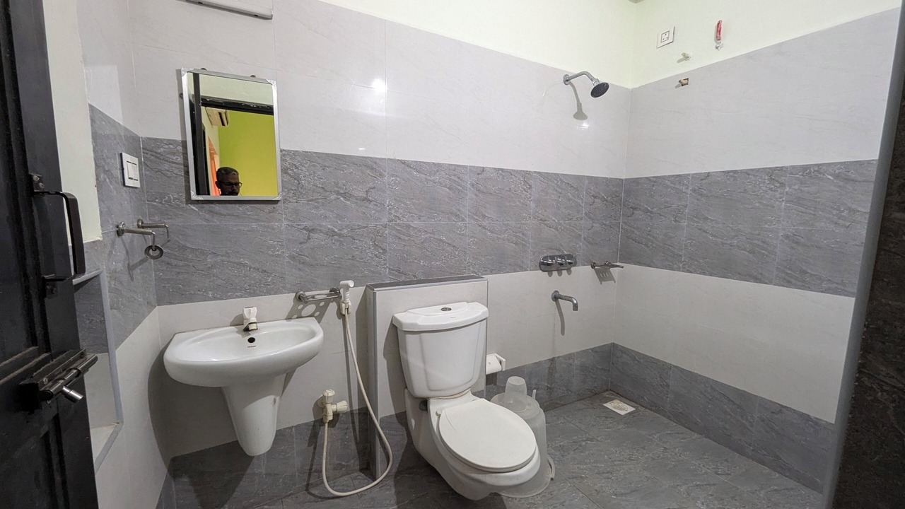 Photo of Bathroom in Tiruchirappalli