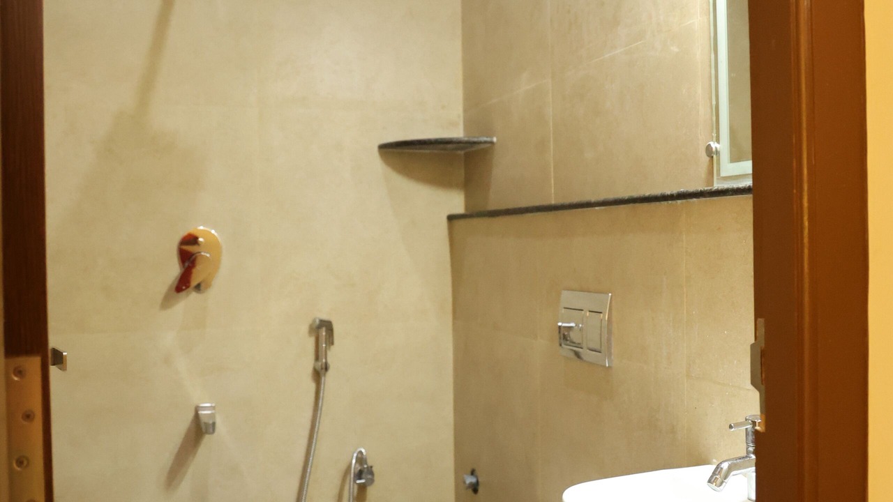 Photo of Bathroom in Palani