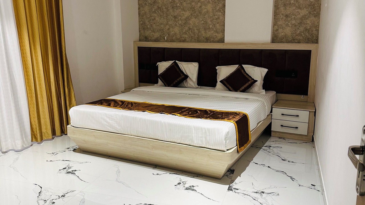Photo of Bedroom in Adyar