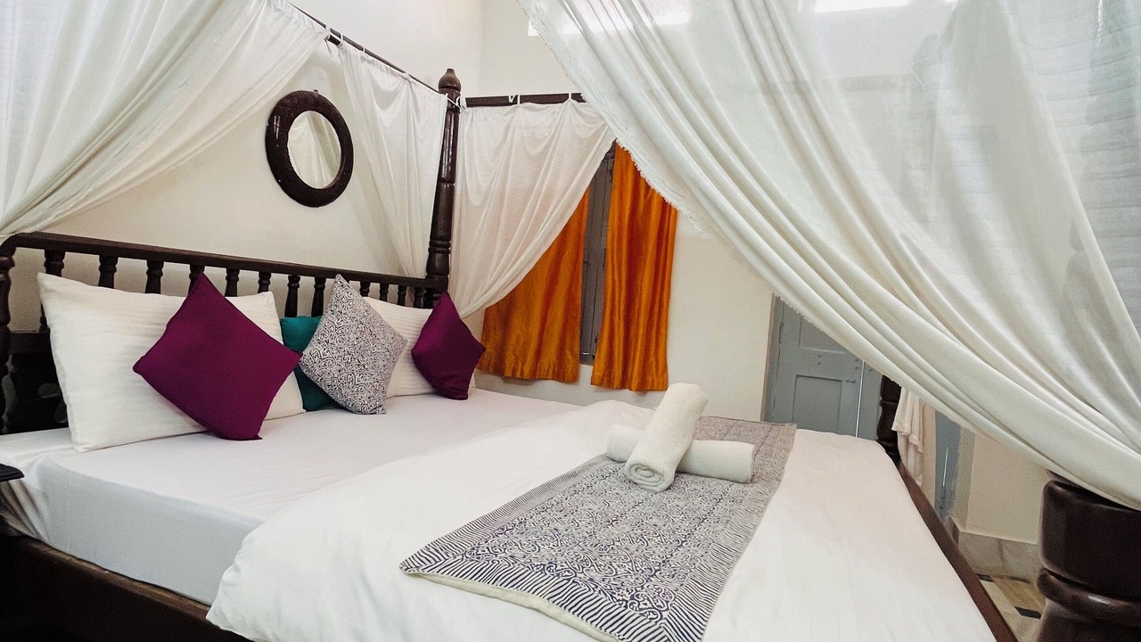 Photo of Bedroom in Amar Sagar Pol