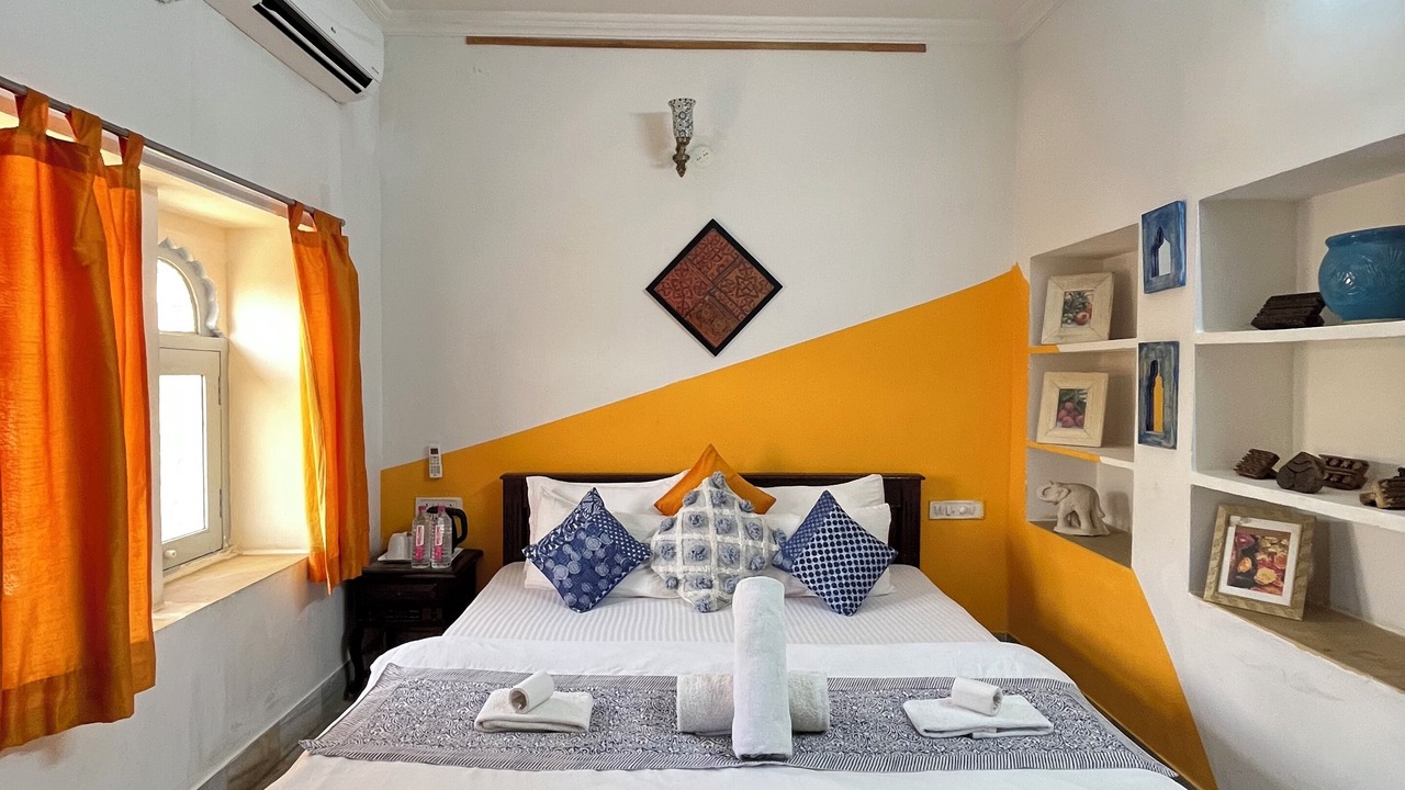Photo of Bedroom in Amar Sagar Pol