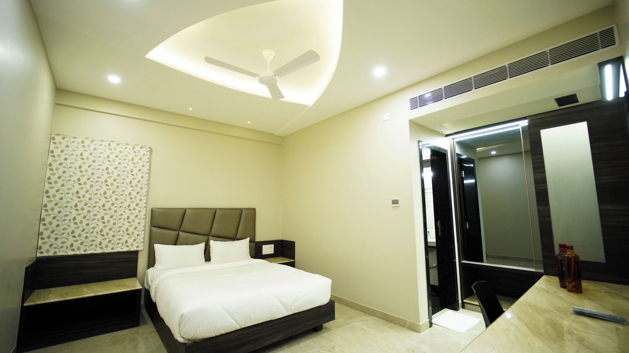 Photo of Bedroom in Shanti Nagar