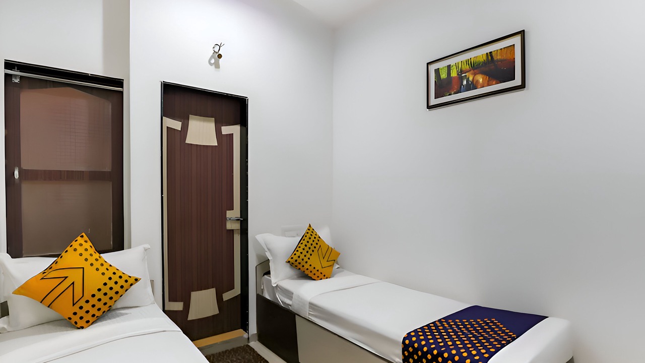 Photo of Bedroom in Rajkot